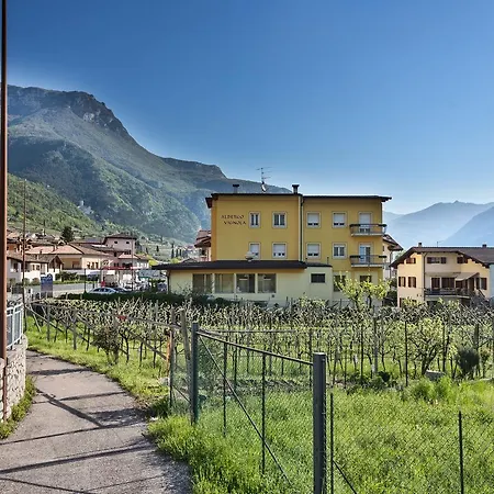 Guest house Vignola 3*