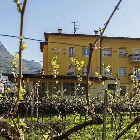 Vignola 3*